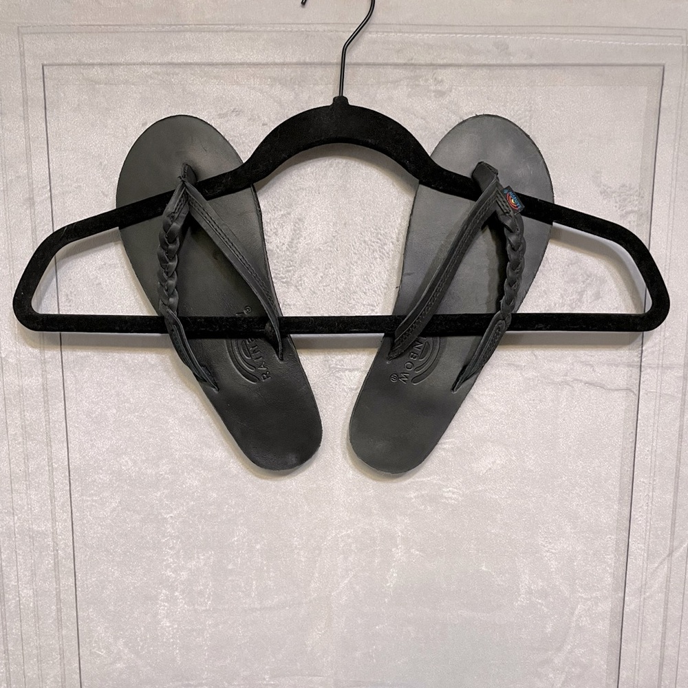 Rainbow flip flops size 6.5